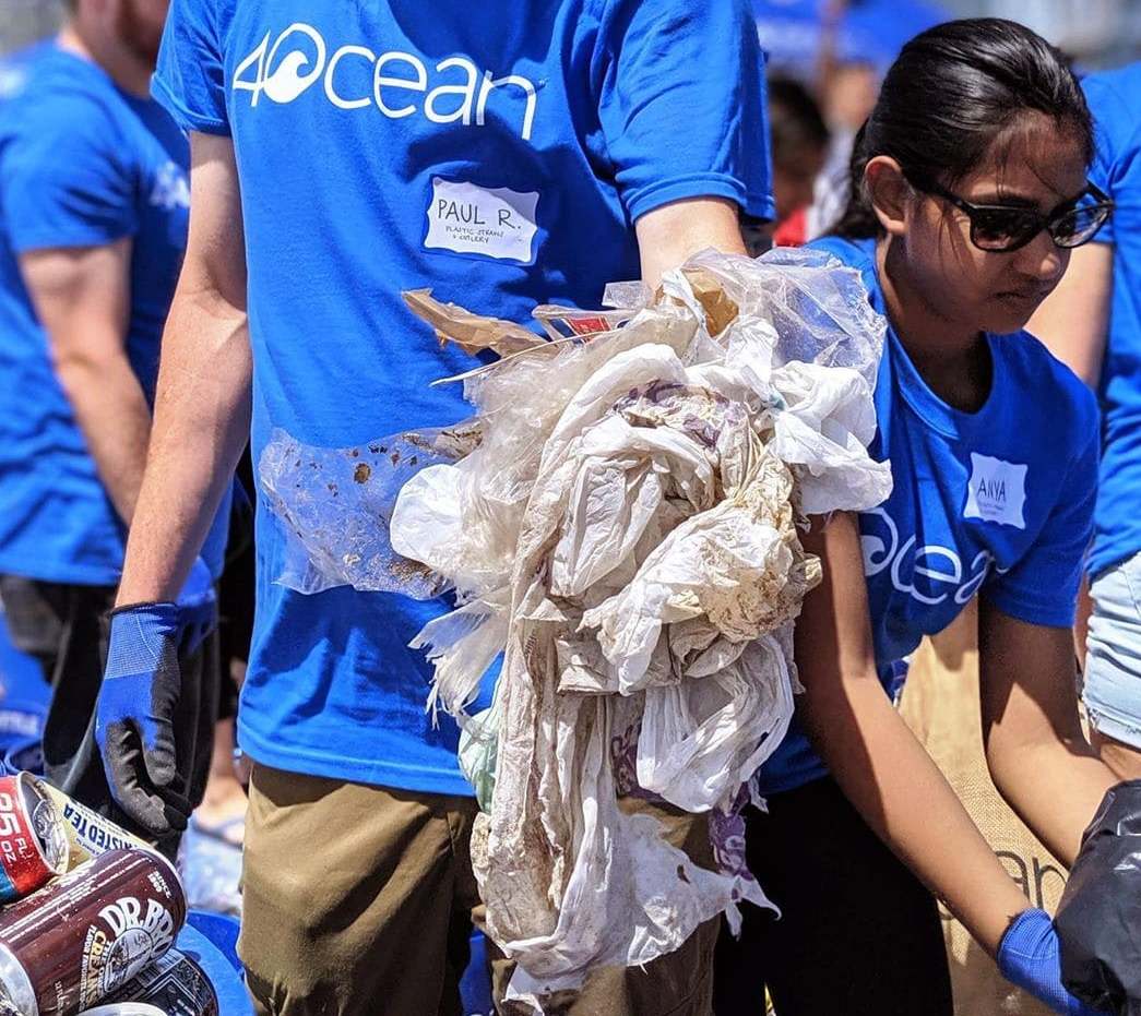 Single use plastic beach cleaning 4ocean